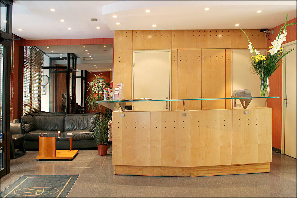 Pavillon Villiers Etoile Hotel Париж Екстериор снимка